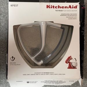 KitchenAid tilt-head flex edge beater